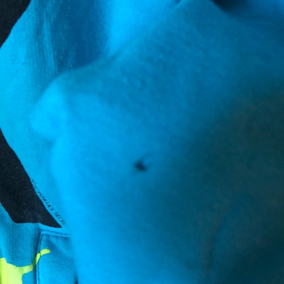 ⭐️3 For $15⭐️ Vintage Y2K VS PINK Quarter ZIP Pullover - Picture 5 of 6